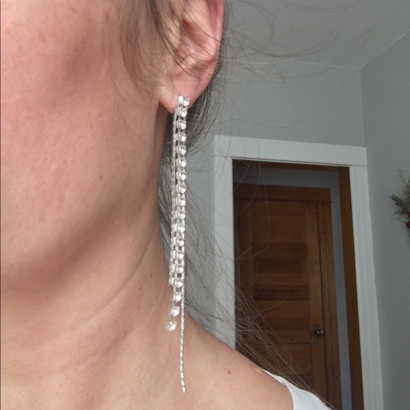 Silver & Diamond costume earrings - Picture 3 of 3